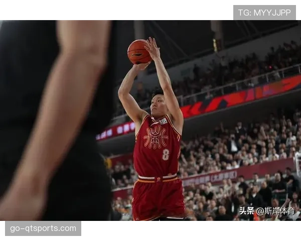 布朗空砍41分，广厦外援复出状态回升